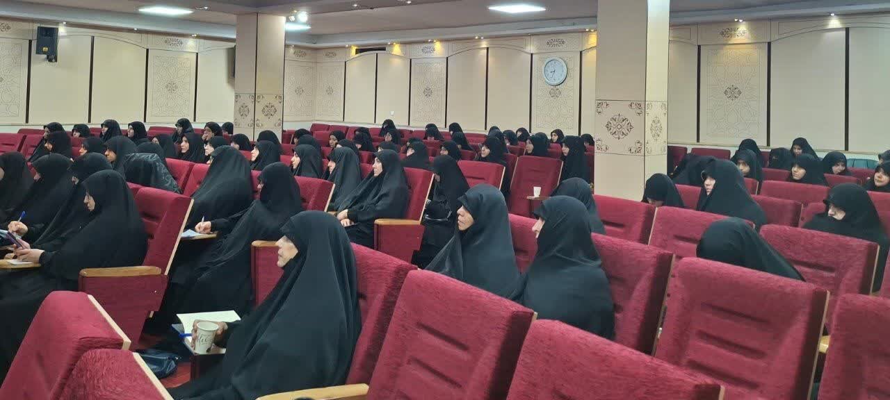 گروه‌های پژوهشی، مسیر تحقق مرجعیت علمی بانوان طلبه را هموار می‌کنند