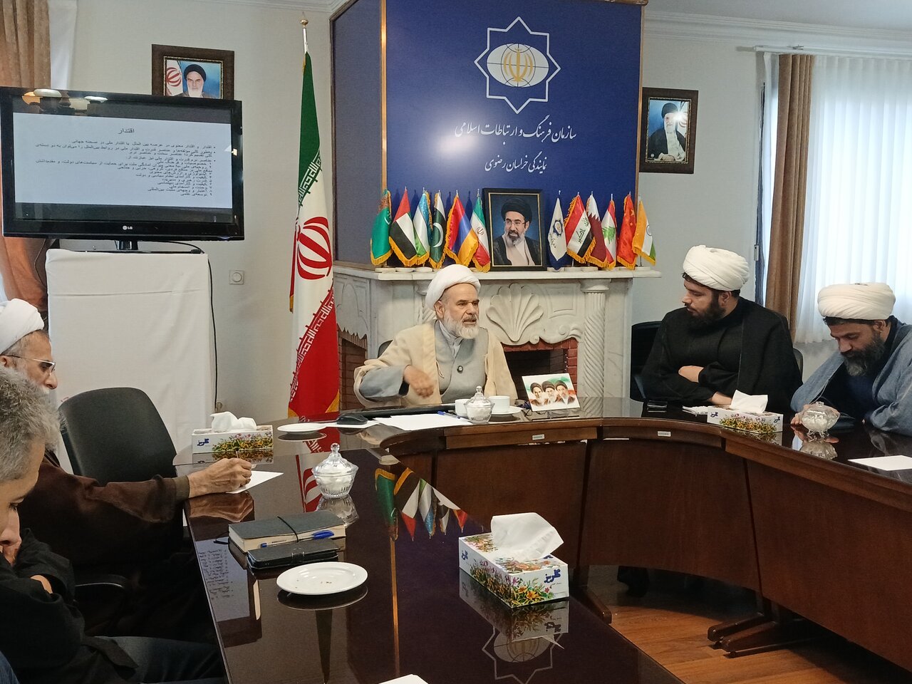 نشست تخصصی  دیپلماسی  فرهنگی با عنوان « تبلیغ  در عرصه بین الملل و اقتدار معنوی» در محل سازمان فرهنگ و ارتباطات اسلامی نمایندگی خراسان رضوی
