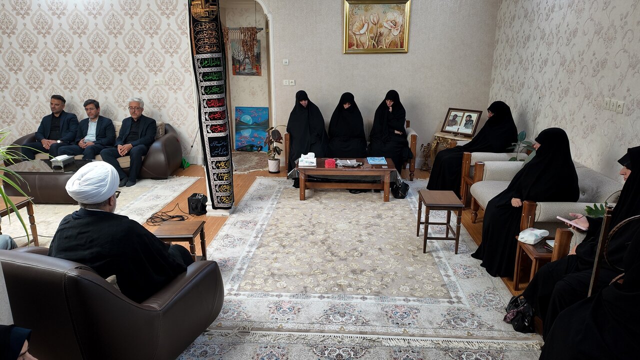شهادت هدیه الهی به مجاهدان راه خداوند است
