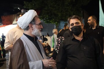 تصاویر/ تداوم فعالیت موکب فرهنگی، تبیینی حوزه علمیه امام خمینی (ره) ارومیه در تجمعات مردمی