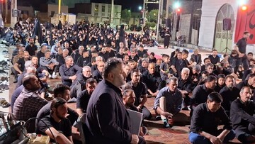 تصاویر/ تجلی شور و ارادت در شب سوم محرم ۱۴۰۵ در کارچان