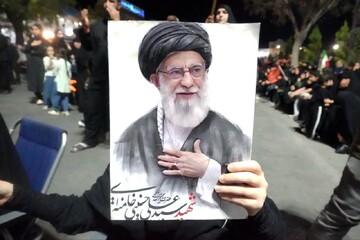حضور مردم در تشییع قائد شهید، نمایش وفاداری به آرمان‌های انقلاب است