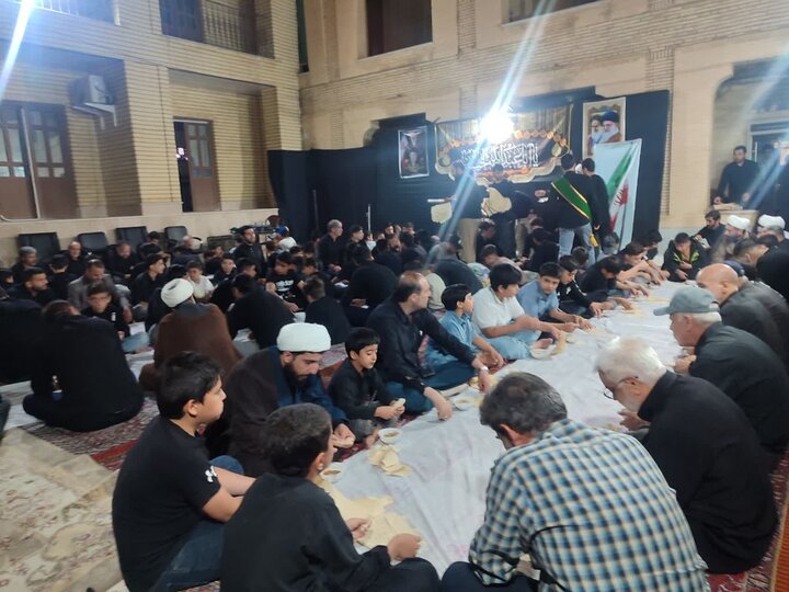 تصاویر/ اقامه عزای حسینی در مدرسه علمیه قروه