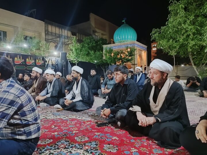 تصاویر/ اقامه عزای حسینی در مدرسه علمیه قروه