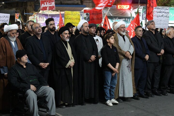 تصاویر/ یکصدو نهمین شب ،تبلور حماسه حضور و ایستادگی مردم ولایتمدار و غیور ارومیه در میدان ولایت فقیه