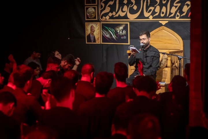 تصاویر| شب سوم مراسم عزاداری محرم رهپویان وصال