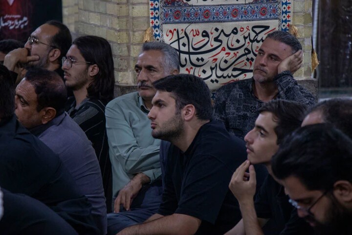 تصاویر| شب سوم مراسم عزاداری محرم رهپویان وصال