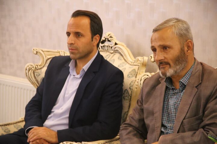 تصاویر/دیدار مسئولان دانشگاه علوم پزشکی اراک با خانواده شهیده «لیلا محمدی»