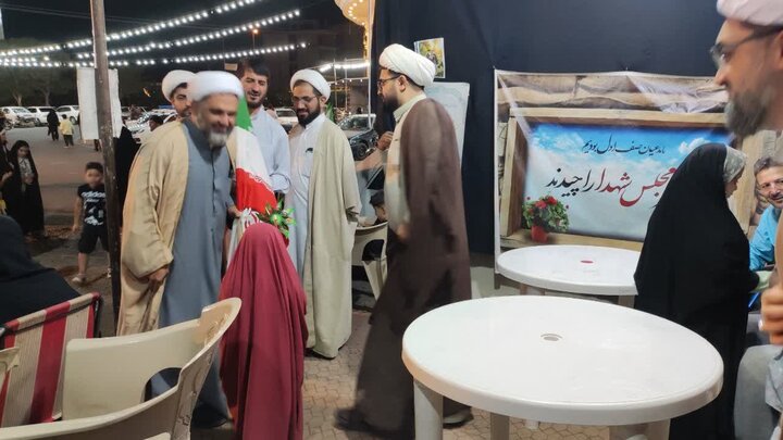 تصاویر/ فعالیت فرهنگی و تبلیغی موکب مدارس علمیه آیت اللّه اعتمادی در یکصد و دهمین تجمعات شبانه