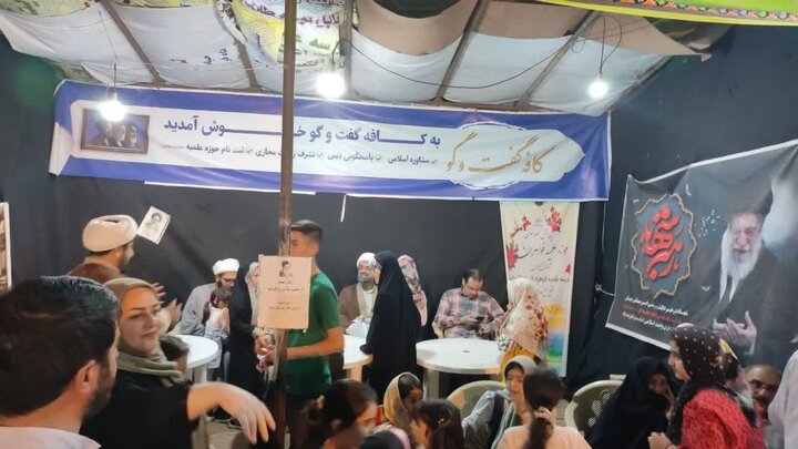 تصاویر/ فعالیت فرهنگی و تبلیغی موکب مدارس علمیه آیت اللّه اعتمادی در یکصد و دهمین تجمعات شبانه