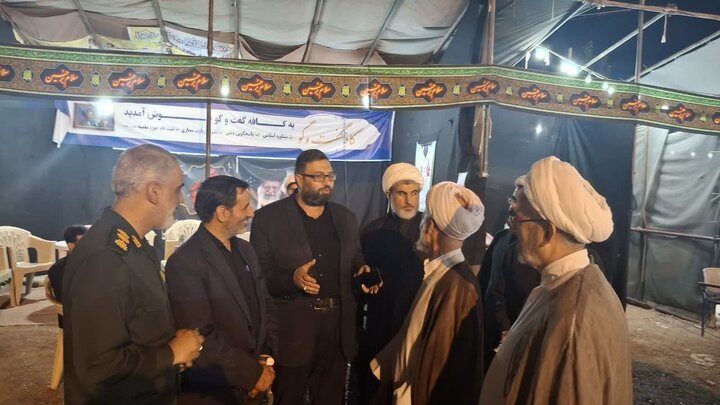 تصاویر/ فعالیت فرهنگی و تبلیغی موکب مدارس علمیه آیت اللّه اعتمادی در یکصد و دهمین تجمعات شبانه