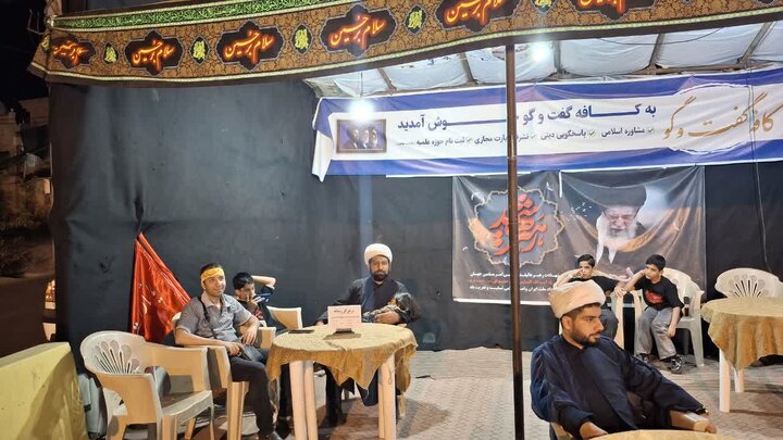 تصاویر/ فعالیت فرهنگی و تبلیغی موکب مدارس علمیه آیت اللّه اعتمادی در یکصد و دهمین تجمعات شبانه