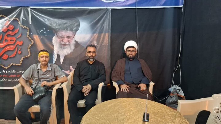 تصاویر/ فعالیت فرهنگی و تبلیغی موکب مدارس علمیه آیت اللّه اعتمادی در یکصد و دهمین تجمعات شبانه