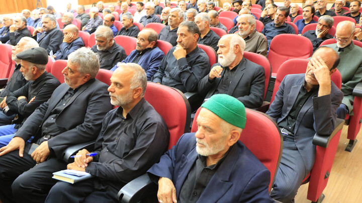 گردهمايی مسئولين هيأت های مذهبی و مداحان شهرستان بيرجند