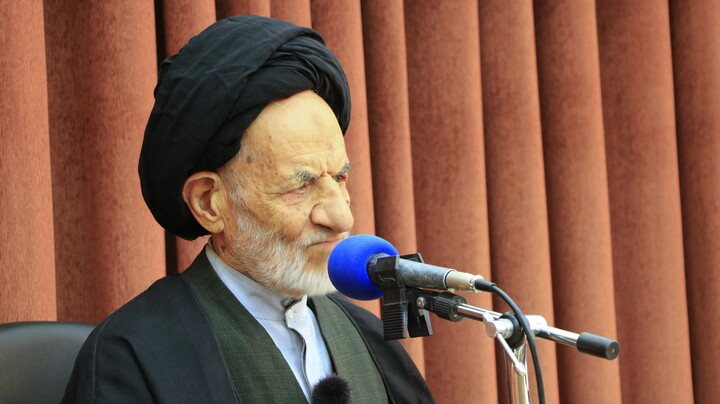 گردهمايی مسئولين هيأت های مذهبی و مداحان شهرستان بيرجند