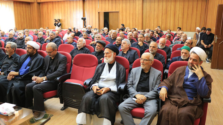 گردهمايی مسئولين هيأت های مذهبی و مداحان شهرستان بيرجند
