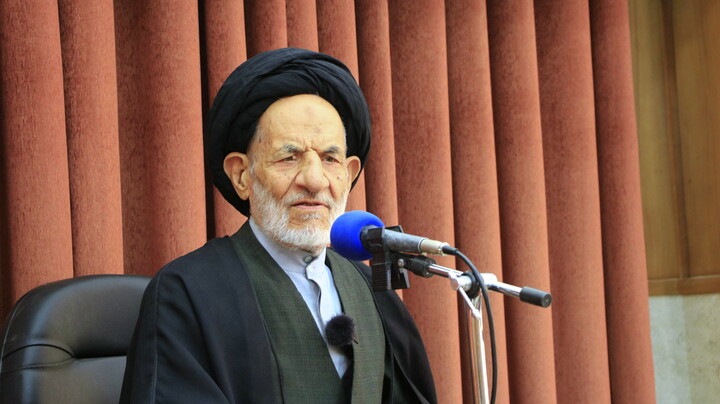 امام حسین(ع) معجزه الهی است/ هر کس در مسیر حق گام بردارد به ندای «هل من ناصر» لبیک گفته است