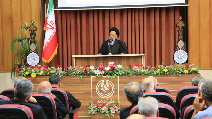 گردهمايی مسئولين هيأت های مذهبی و مداحان شهرستان بيرجند