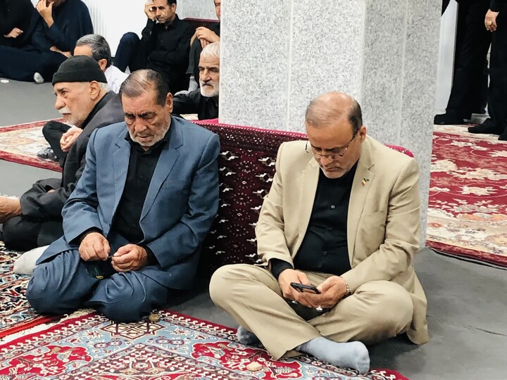 تصاویر / برگزاری مراسم روضه در دفتر امام جمعه ملایر
