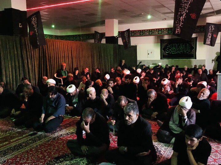 تصاویر / برگزاری مراسم روضه در دفتر امام جمعه ملایر