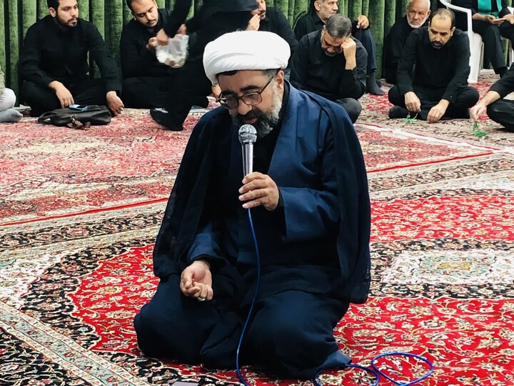 تصاویر / برگزاری مراسم روضه در دفتر امام جمعه ملایر