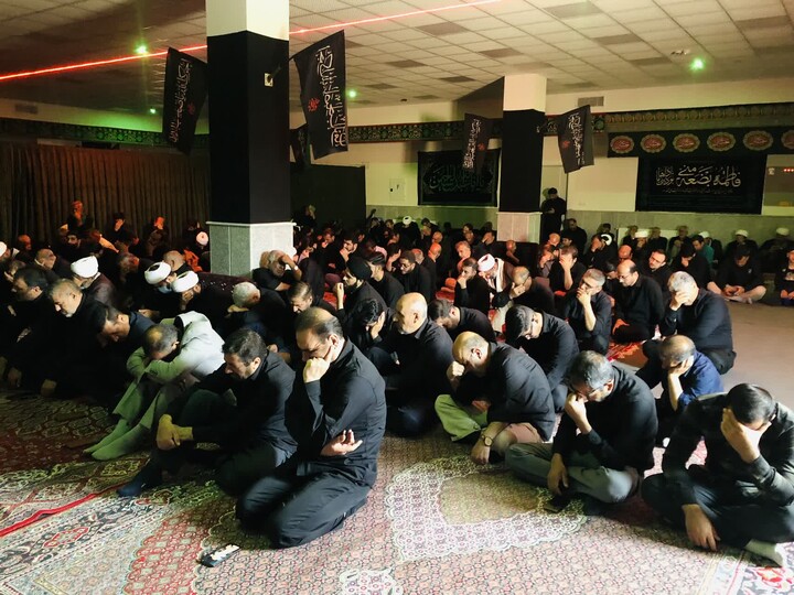 تصاویر / برگزاری مراسم روضه در دفتر امام جمعه ملایر