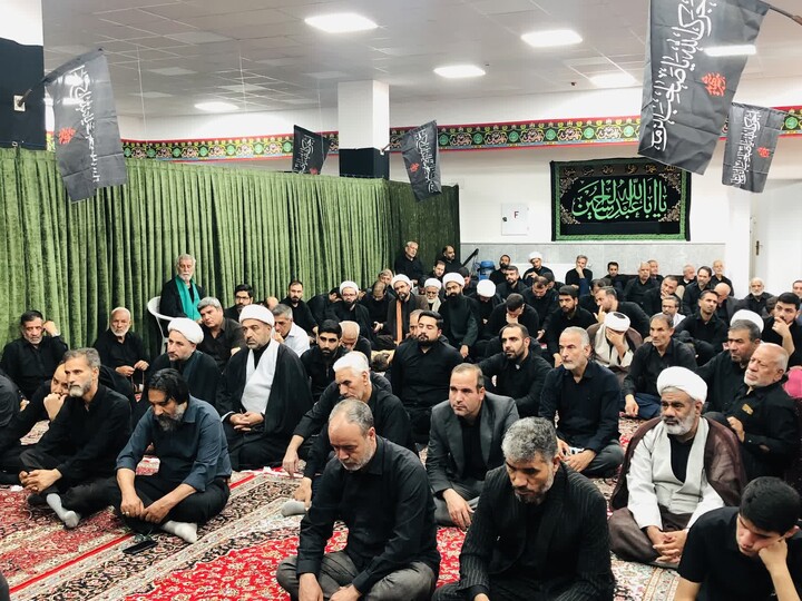 تصاویر / برگزاری مراسم روضه در دفتر امام جمعه ملایر