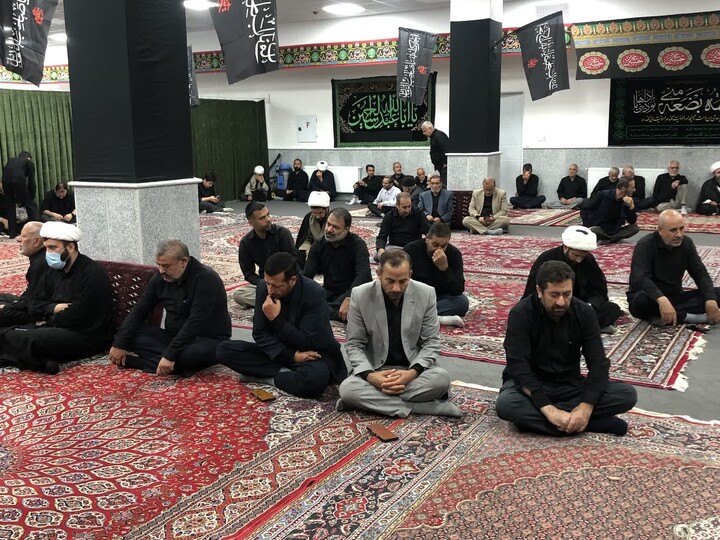 تصاویر / برگزاری مراسم روضه در دفتر امام جمعه ملایر