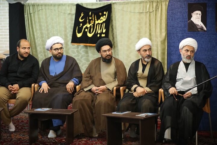 تصاویر / دیدار خطبای شهر قزوین با نماینده ولی فقیه در استان وامام جمعه قزوین