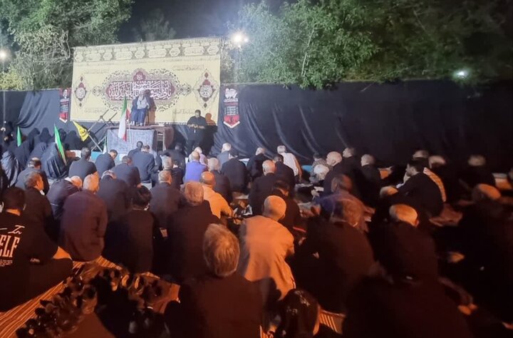تصاویر/ یکصد و دهمین شب حماسه آفرینی نمازگزاران مسجد المهدی (ع) در دفاع از انقلاب و وطن