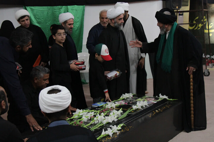 تصاویر/ چهل و هفتمین سالروز شهادت شهید عاشوری