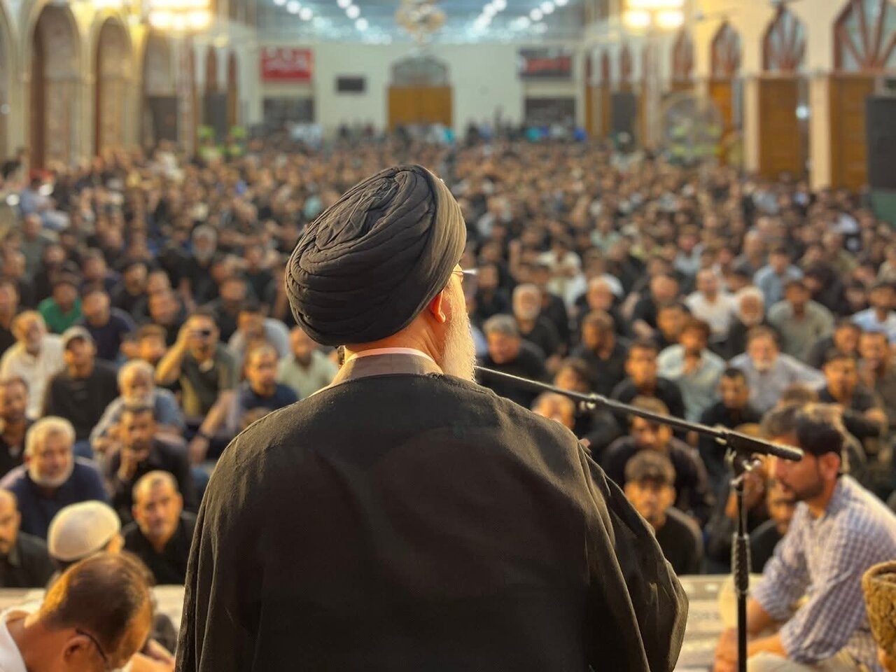 تصاویر/امام بارگاہِ شہدائے کربلا کراچی میں عشرۂ محرم کی پہلی مجلس؛ علامہ عقیل الغروی کا خطاب/مختلف مسالک کے علماء و مشائخ کی شرکت