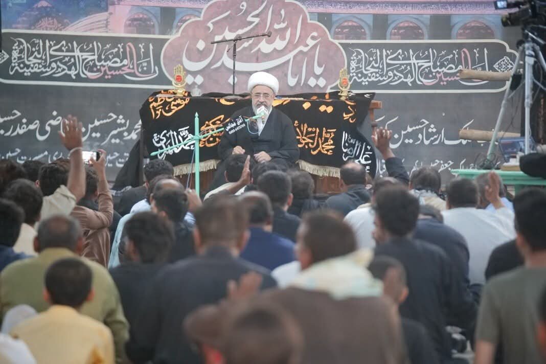 تصاویر/ علامہ امین شہیدی کا ملتان پاکستان کے مختلف مقامات پر عشرۂ محرم الحرام کی مجالس عزاء سے خطاب