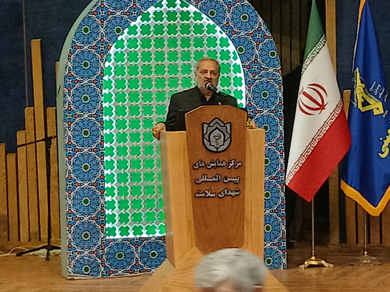 ملت ایران با تکیه بر فرهنگ ایثار و شهادت مسیر پیشرفت را ادامه می‌دهد