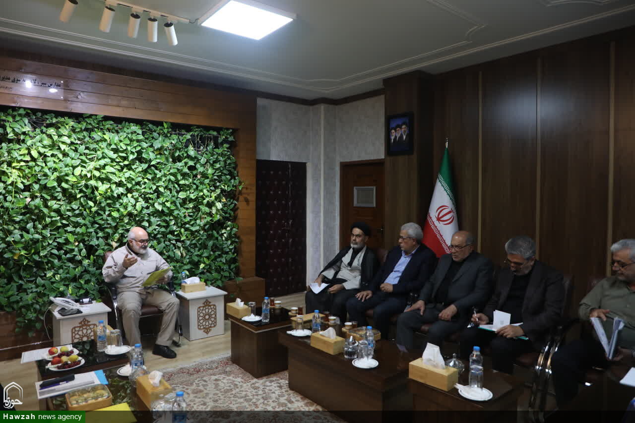 استاندار خوزستان در دیدار با محمدجلال مآب، رئیس ستاد بازسازی عتبات عالیات کشور