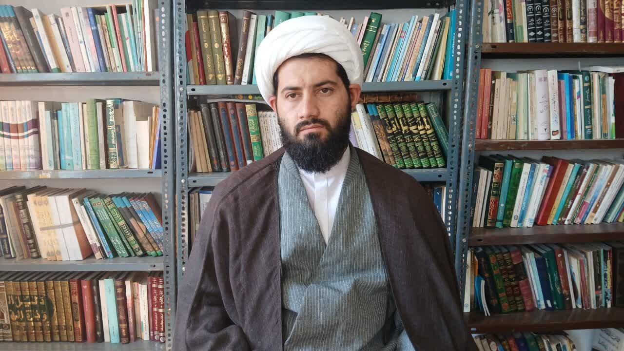 انقلاب اسلامی جلوه‌ای از احیای فرهنگ عاشورا و مکتب حسینی بود