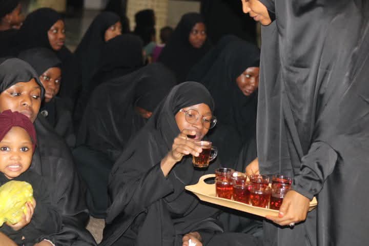 Daliban Sheikh Ibraheem Zakzaky (H) Dake Biranen Karbala Da Najaf Sun Ci Gaba Da Gudanar Da Zaman Juyayin Ashura