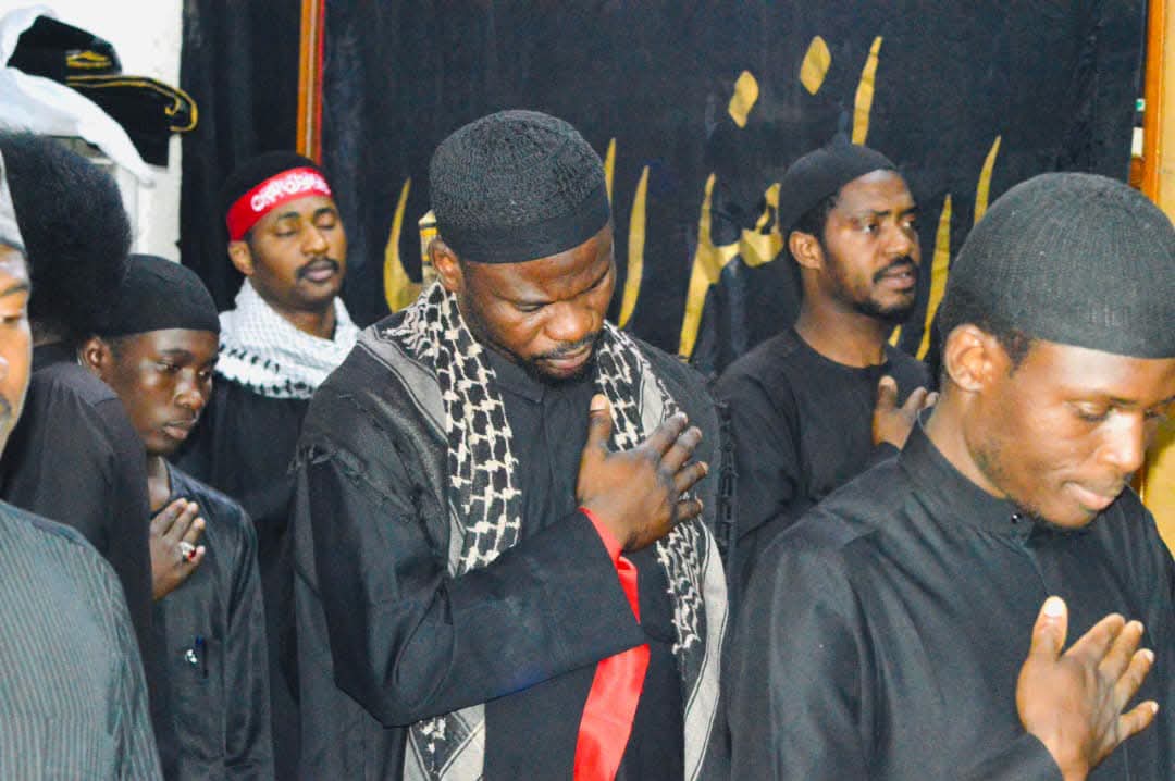 Daliban Sheikh Ibraheem Zakzaky (H) Dake Biranen Karbala Da Najaf Sun Ci Gaba Da Gudanar Da Zaman Juyayin Ashura