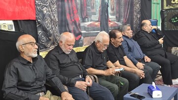 تصاویر/ عزاداری شب چهارم محرم در خارگ