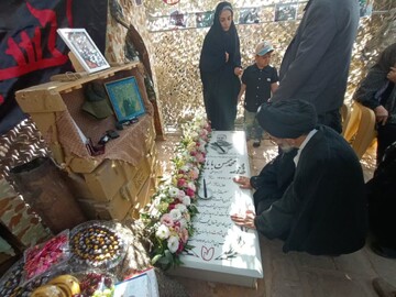 تصاویر/ دیدار نماینده ولی فقیه در کاشان با جمعی  از خانواده شهدا
