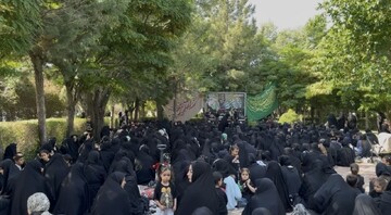 تصاویر/ مراسم شیرخوارگان حسینی در چهاربرج