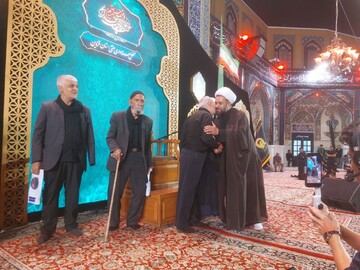 تصاویر / تجلیل از پیر غلامان قزوین توسط امام جمعه شهر اقبالیه قزوین