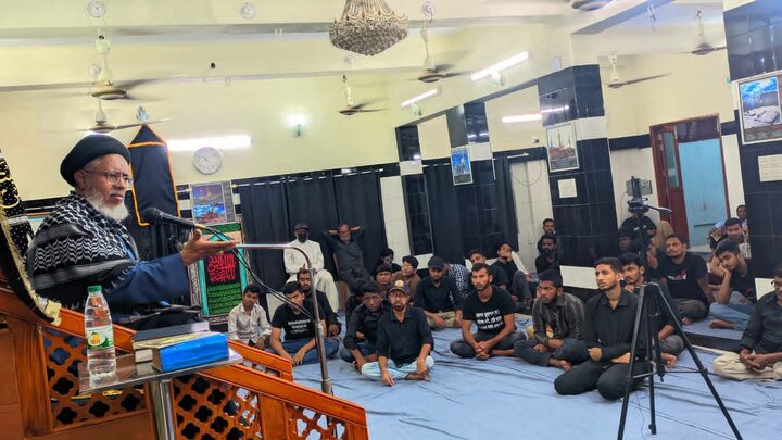 খুলনার কাসরে ইমাম হুসাইন (আ.) হোসাইনিয়্যাতে দ্বিতীয় মহররমের মজলিস অনুষ্ঠিত | ছবি