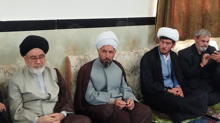 تصاویر/ حضور امام جمعه شهرستان باروق در جمع مردم روستای زاغه