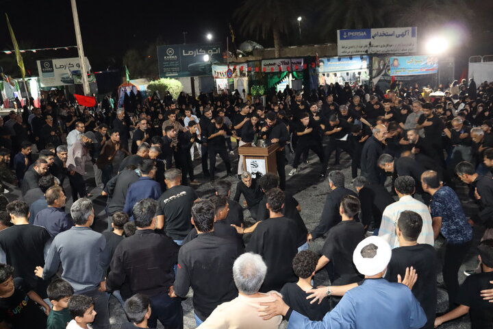 تصاویر/ عزاداری شب چهارم محرم در بندر دیّر
