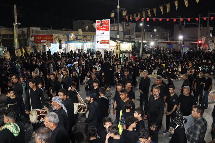 تصاویر/ عزاداری شب چهارم محرم در بندر دیّر
