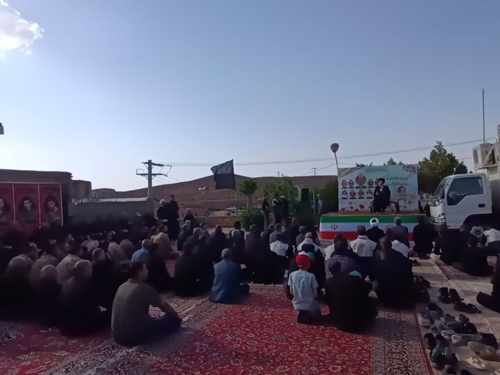 تصاویر/ دیدار نماینده ولی فقیه در کاشان با جمعی  ازخانواده شهدا وتجدیدمیثاق با آرمان آنها