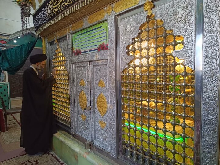 تصاویر/ دیدار نماینده ولی فقیه در کاشان با جمعی  ازخانواده شهدا وتجدیدمیثاق با آرمان آنها