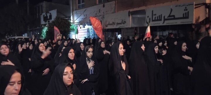 اقامه عزای امام حسین علیه السلام در ایوان