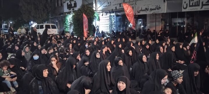اقامه عزای امام حسین علیه السلام در ایوان